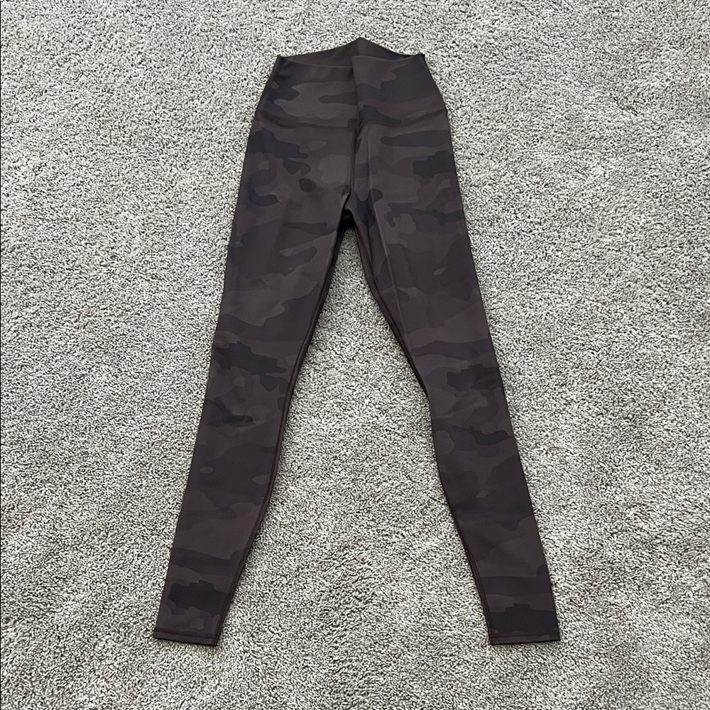 ALO Yoga Leggings - Dark Camo